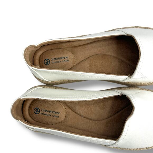 Giani Bernini Slip On Esapdrille Flats Size 8 White Loafers Boho Faux Leather - Picture 7 of 10